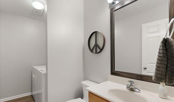 661 Abbey Mill Dr SE 41, Ada, MI 49301