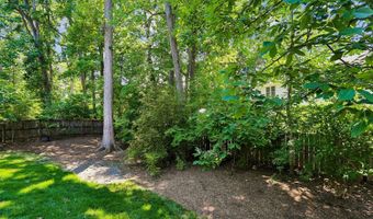 7926 BOLLING Dr, Alexandria, VA 22308