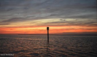409 3rd St, Beach Haven, NJ 08008