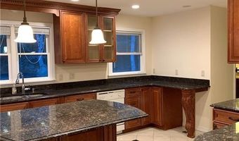 35 Sylvan St, Avon, CT 06001