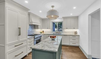 2 Cedar Dr, Bay Head, NJ 08742