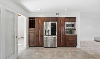 2070 Tiffany Dr, Oceanside, CA 92056