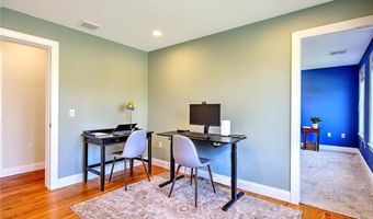 7 Court Ave, Barrington, RI 02806