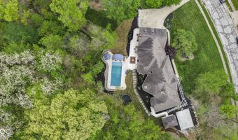 1126 Timber Climb Dr, Avon, IN 46123