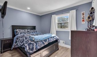 3 Widgeon Dr, Bayville, NJ 08721