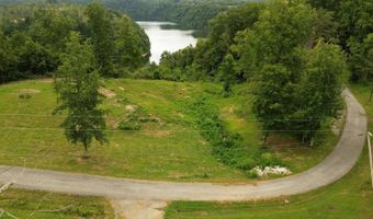 263 W Taxiway Dr, Albany, KY 42602