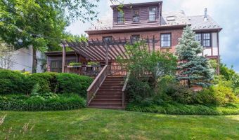 4706 32ND St N, Arlington, VA 22207