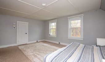 391 Bimson Dr, Barnet, VT 05821