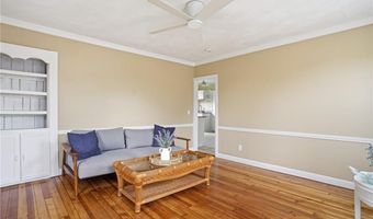 48 Constitution St 2, Bristol, RI 02809