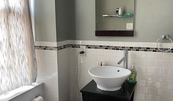 389 CONARROE St, Philadelphia, PA 19128