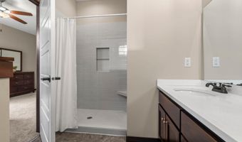 2726 11th Ave, Anoka, MN 55303