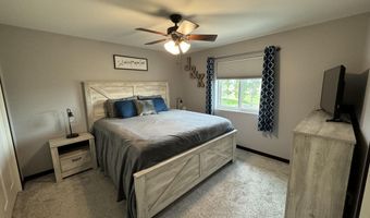 1210 NE 32nd Ave, Aberdeen, SD 57401