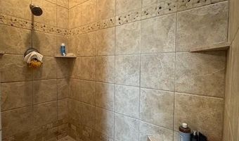 3906 NE Cadbury Ave, Bentonville, AR 72712