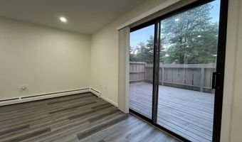 38 Sutton Pl 38, Bloomfield, CT 06002