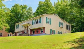 129 Summit St, Baileyville, ME 04694