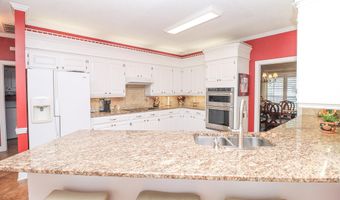 106 Glenside Dr, Brandon, MS 39042