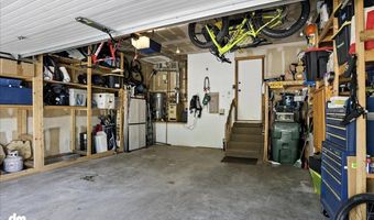 6622 Lakeway Dr, Anchorage, AK 99502