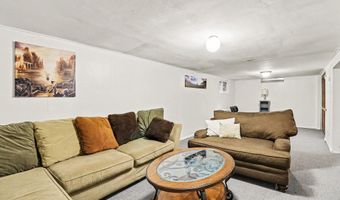 624 Susan Dr, Ann Arbor, MI 48103