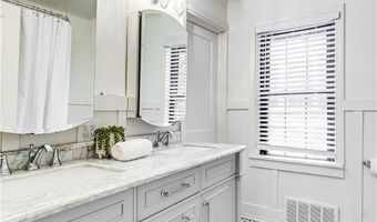 159 Storer Ave, Akron, OH 44302