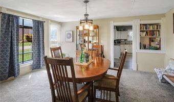 911 E 5th St, Altamont, KS 67330