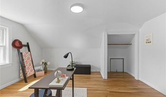 136 Frankfort St, Cranston, RI 02910