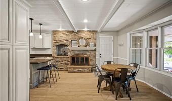 1922 Parkmont Ln, Anoka, MN 55303