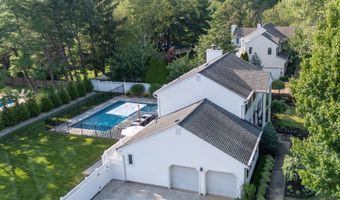 34 Green Meadow Blvd, Middletown, NJ 07748