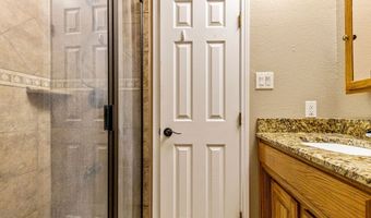 10 NW Sage Cir, Andrews, TX 79714