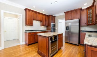 16 Thistle Holw 16, Avon, CT 06001