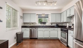918 Timothy Dr, Columbus, OH 43230