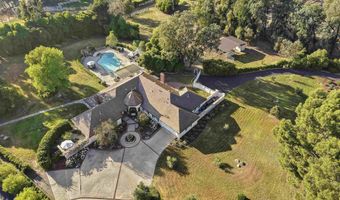 5 Country Gln, Fallbrook, CA 92028