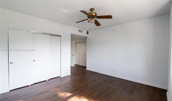 10140 W Bay Harbor Dr 201A, Bay Harbor Islands, FL 33154
