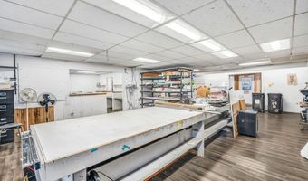 1567 Hammond St, Bangor, ME 04401