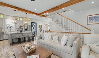 110 State St, Bay St. Louis, MS 39520
