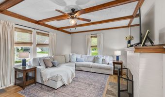 617 E 9th St, Auburn, IN 46706