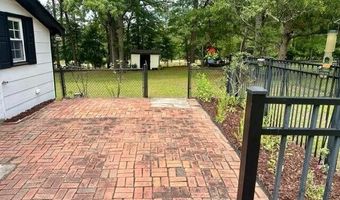 611 E L Ives Dr, Aberdeen, NC 28315