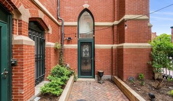 2 Clarendon St 102, Boston, MA 02116