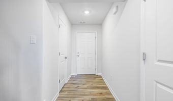 22 A Regent St, Camden, SC 29020