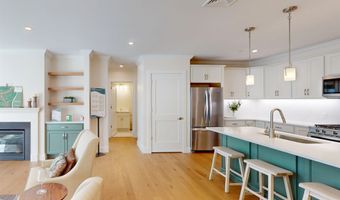 1 Longview Dr 103, Atkinson, NH 03811