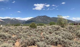 On Sol Grande, Arroyo Seco, NM 87514