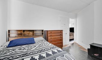 11 Addison St, Bristol, CT 06010