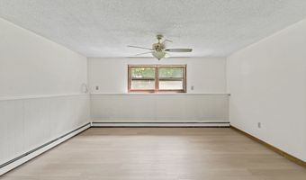 26 Harbor Ridge Rd, Danbury, CT 06811
