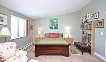 66 Girard Ave 312, Newport, RI 02840