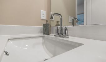 1704 Hildago Dr, Boiling Springs, SC 29316