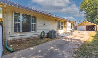 914 S A St, Arkansas City, KS 67005