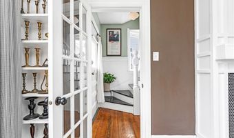 5 Dennis Ave, Cranston, RI 02905