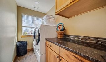 5950 E Colin Dr, Athol, ID 83801