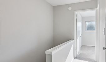 747 Peninsula Ct, Ann Arbor, MI 48105