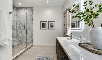 6525 E CAVE CREEK Rd 202, Cave Creek, AZ 85331