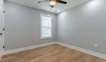 105 School St, Bay, AR 72411